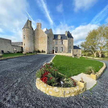 Chateau De Bernesq Hotel Exterior photo
